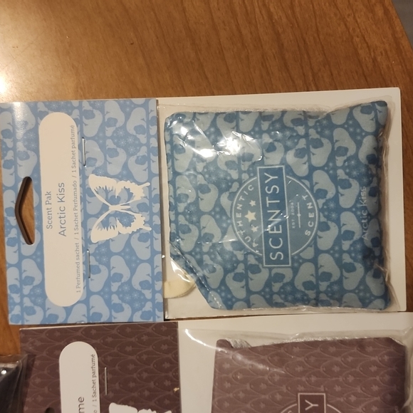 Scentsy Scent Packs Bundle 3 Scentsy Buddy or Buddies or really ANYWHERE! 3/$15 - Picture 3 of 4